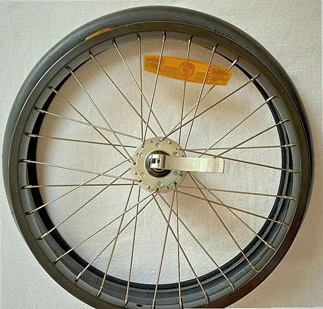 Greenspeed Slick Scorcher Tire & 16 inch ring, 32 spoke, reflector, Bike/Trike.