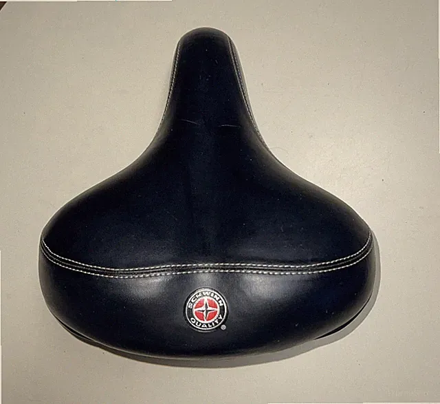 Schwinn Cionlli Bicycle Saddle/Seat Black Cushioned Reflector With Extra Pad
